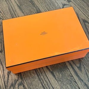 AUTHENTIC Hermes Gift Box 11x7.5x3.5